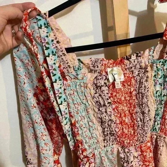 Fig and Flower lined smocked prairie floral boho dress size medium - Picture 5 of 10